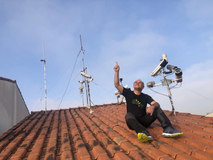 Caçador de meteoros: astrônomo amador instala 20 câmeras no telhado de casa na Zona Leste de SP e grava 5 mil estrelas cadentes