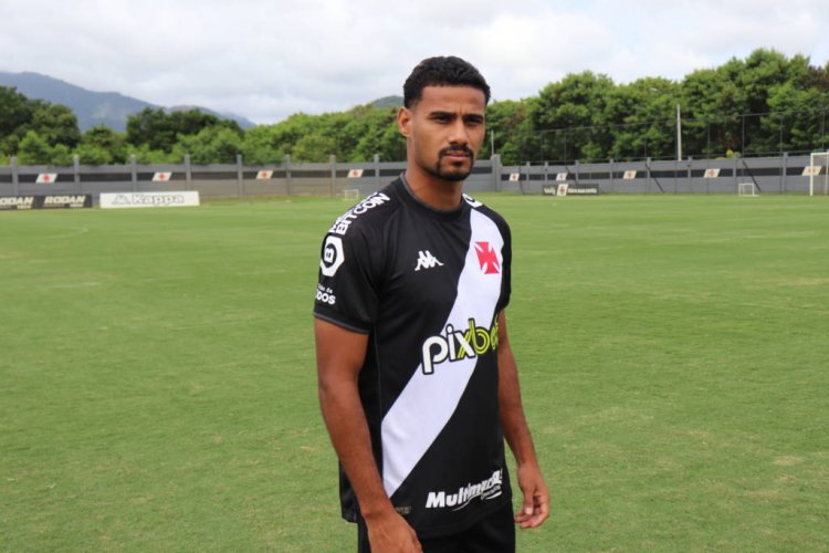 Lateral Gabriel Dias é dúvida no Vasco para encarar o Operário